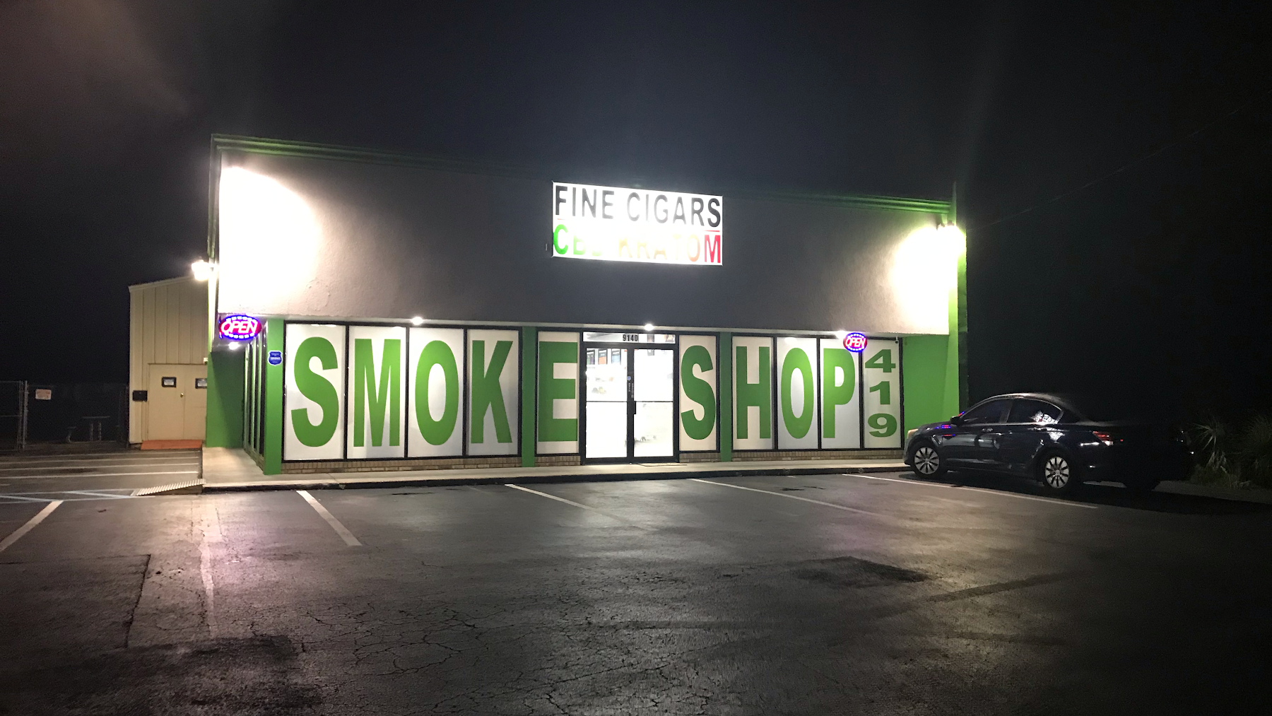419 Smoke Shop (West) storefront or business interior